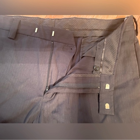 Kenneth Cole Men's Black Dress Pant. Size 36
Waist 34 Leg. Great Condition - Picture 3 of 6